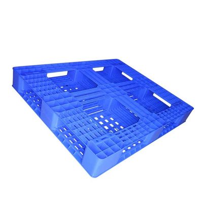 Pallet di plastica superiori solidi del PE 800Kg del vergine euro 1200 x 1000
